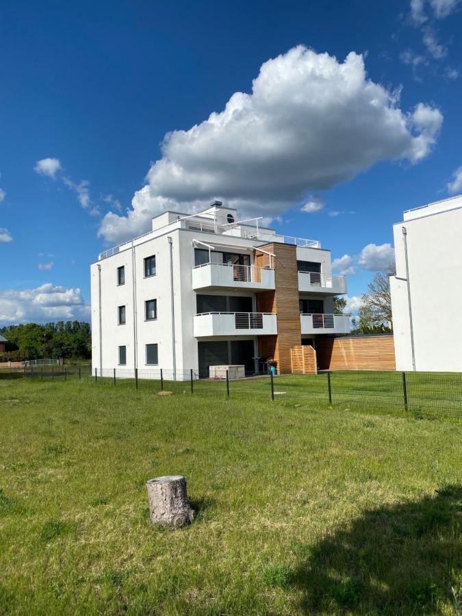 Modernes Apartment Am Hafen Mit Seeblick グロースレッシェン エクステリア 写真